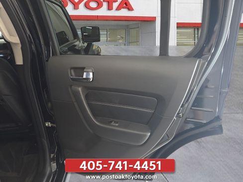 Used 2007 HUMMER H3 w/ Tactical Edition Package AWD/4WD image 22