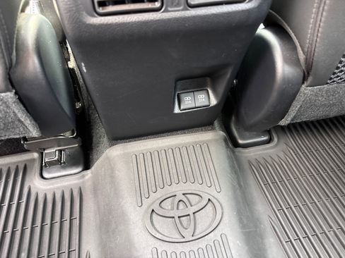 Used 2020 Toyota 4Runner TRD Off-Road Premium w/ Moonroof Package AWD/4WD image 32