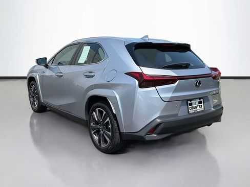 Used 2024 Lexus UX 250h AWD w/ Premium Package image 5