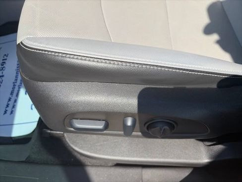 Used 2023 GMC Terrain SLT w/ LPO, Floor Liner Package FWD image 18