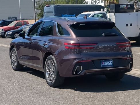 Used 2023 Genesis GV70 2.5T w/ Advanced Package AWD/4WD image 8