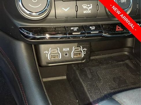 Used 2024 Dodge Durango R/T AWD/4WD image 31