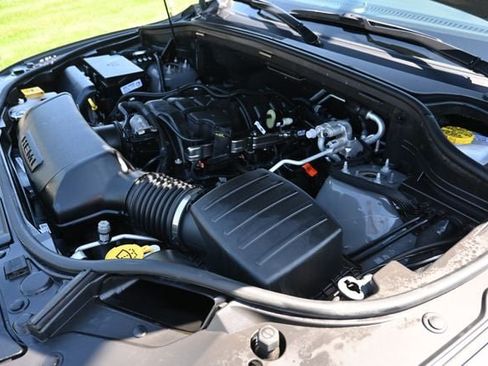 Used 2025 Dodge Durango R/T AWD/4WD image 16