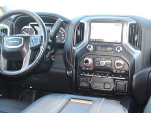 Used 2022 GMC Sierra 1500 Denali w/ Denali Premium Package image 25