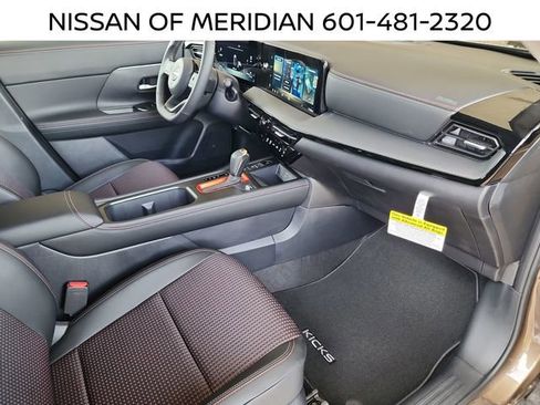 New 2026 Nissan Kicks SR FWD image 12