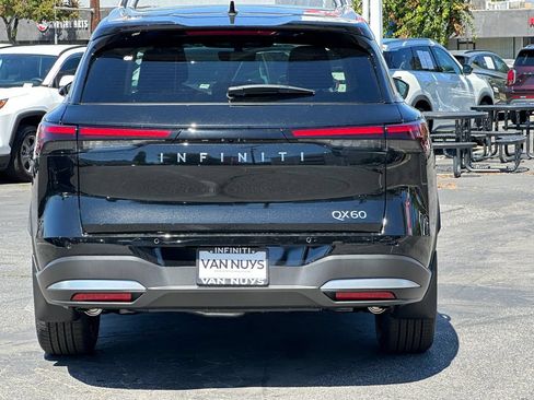 New 2027 INFINITI QX60 Luxe w/ Family Package FWD image 6