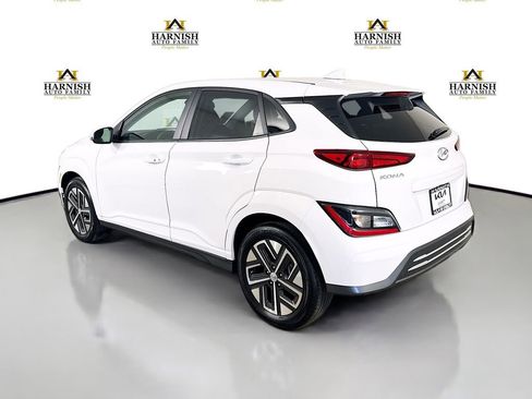 Used 2023 Hyundai Kona SE w/ Cargo Package FWD image 5