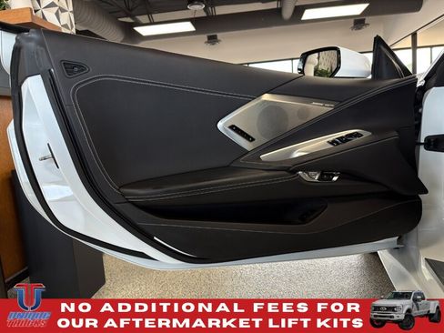 Used 2021 Chevrolet Corvette Stingray Preferred Cpe w/ 2LT RWD image 17