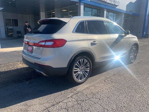 Used 2016 Lincoln MKX Reserve w/ Driver Assistance Package image 5