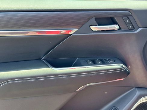 New 2025 GMC Acadia Elevation w/ Elevation Premium Package image 18