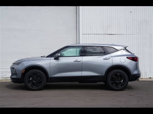 New 2026 Chevrolet Blazer LT FWD image 2