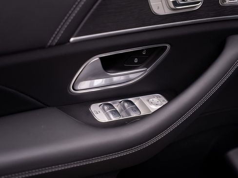 Used 2024 Mercedes-Benz GLS 63 AMG 4MATIC image 63