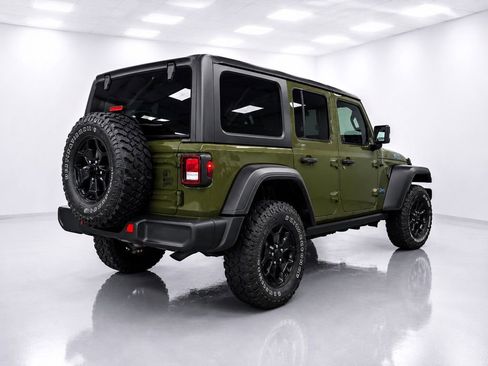 Used 2023 Jeep Wrangler Unlimited w/ Cold Weather Group AWD/4WD image 5