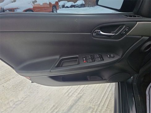 Used 2011 Chevrolet Impala Police image 13
