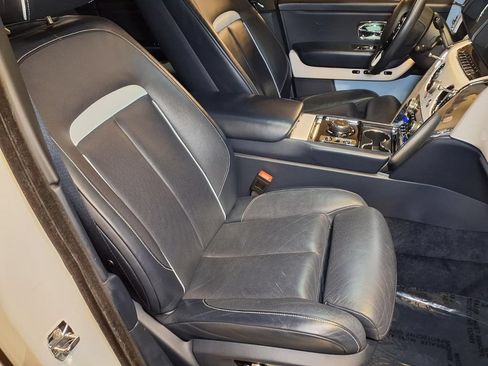Used 2023 Rolls-Royce Cullinan AWD/4WD image 27