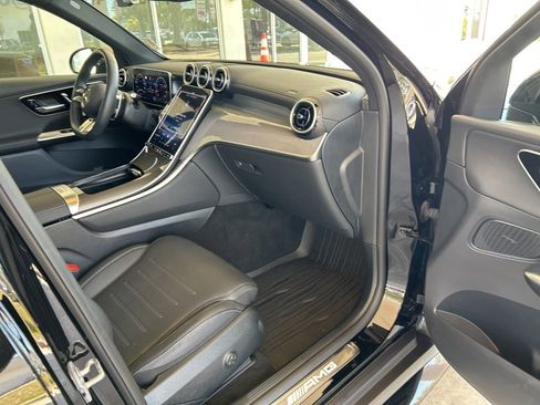 Used 2024 Mercedes-Benz GLC 43 AMG 4MATIC image 27