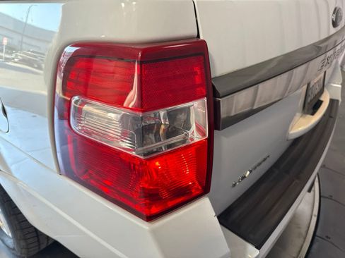 Used 2016 Ford Expedition EL Limited RWD image 11