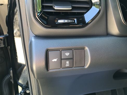Used 2023 Honda Pilot TrailSport image 17