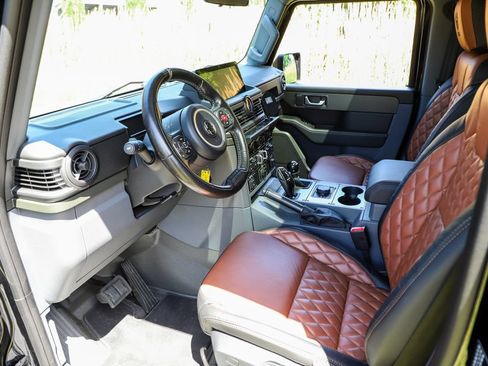 Used 2025 INEOS Grenadier AWD/4WD image 8
