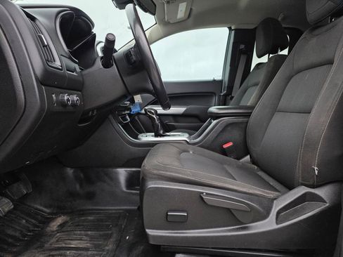 Used 2022 Chevrolet Colorado LT w/ Fleet Safety Package image 10