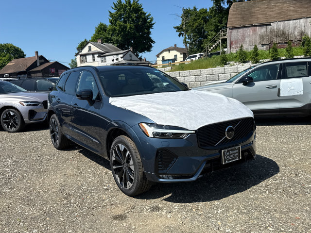 Used 2026 Volvo XC60 B5 Plus w/ Protection Package Premier AWD/4WD image 5