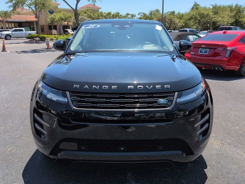 Used 2025 Land Rover Range Rover Evoque Dynamic SE AWD/4WD image 8