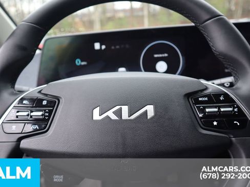 Used 2023 Kia EV6 Wind image 32