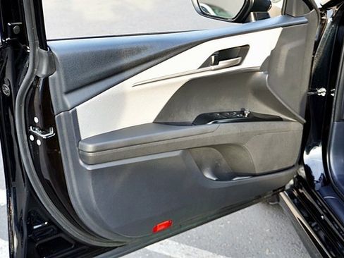 Used 2025 Toyota Camry SE image 20