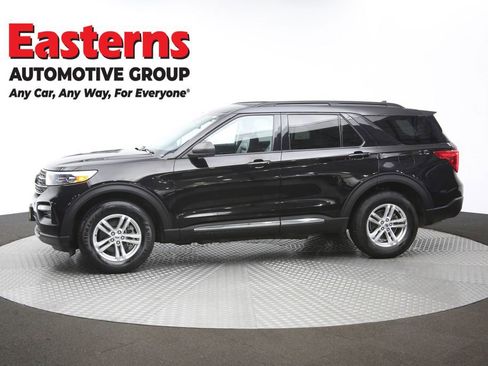 Used 2023 Ford Explorer XLT w/ Equipment Group 202A AWD/4WD image 58