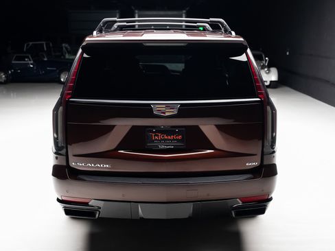 Used 2023 Cadillac Escalade ESV Sport Platinum w/ Heavy-Duty Trailer Package image 26