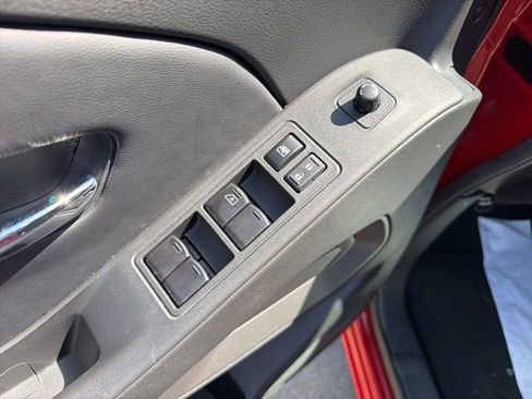 Certified 2025 Nissan Frontier SV w/ SV Convenience Package RWD image 11