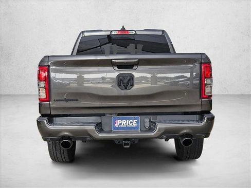 Used 2022 RAM 1500 Lone Star w/ Night Edition RWD image 4