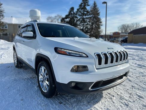 Used 2016 Jeep Cherokee Limited image 11