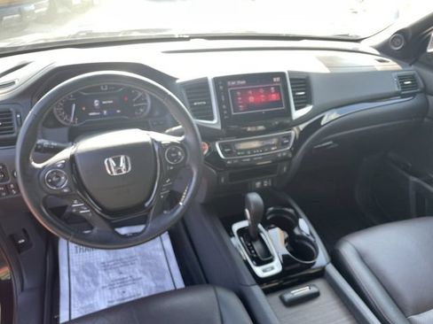 Used 2017 Honda Ridgeline Black Edition image 15