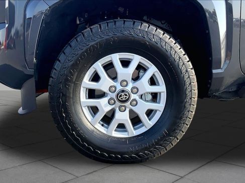 Used 2025 Toyota Tacoma SR5 RWD image 11