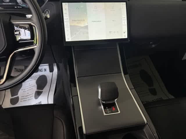 New 2026 Land Rover Range Rover Velar S AWD/4WD image 39