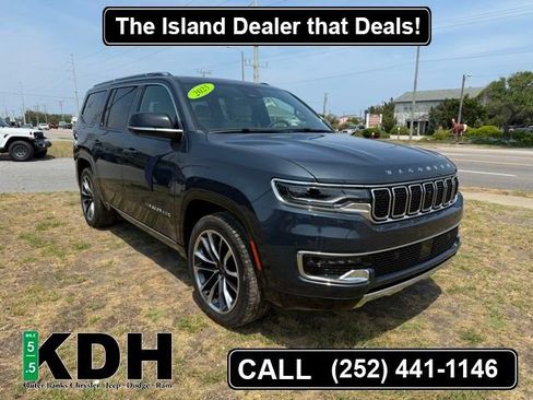 Used 2025 Jeep Wagoneer Series III w/ Premium Group I AWD/4WD image 1