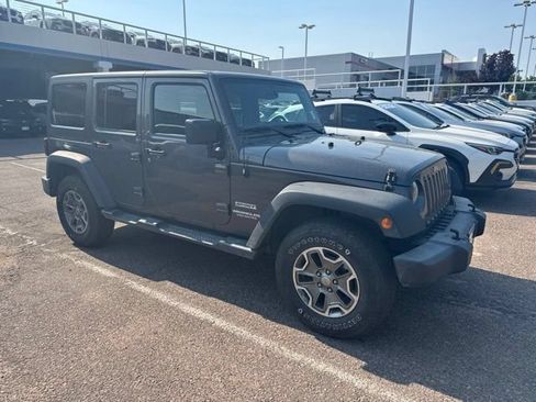 Used 2017 Jeep Wrangler Unlimited Sport w/ Quick Order Package 24S AWD/4WD image 16