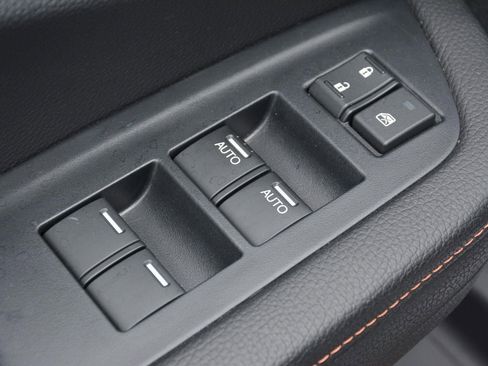 Used 2025 Honda Ridgeline TrailSport image 12