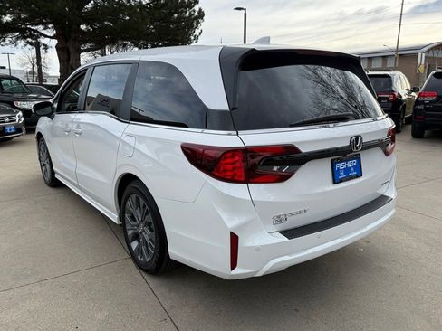 Certified 2026 Honda Odyssey Touring image 6