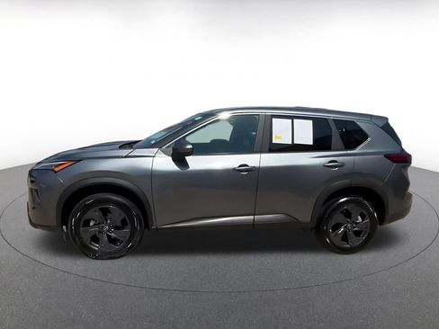 Used 2026 Nissan Rogue SV FWD image 8