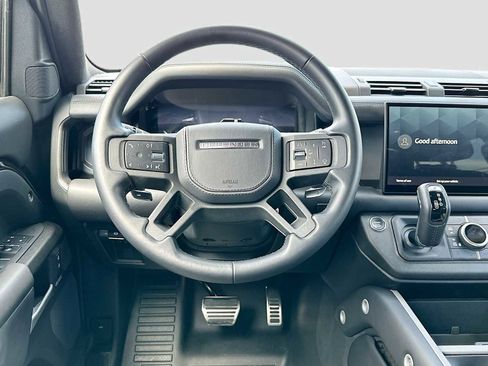 Used 2025 Land Rover Defender 110 V8 AWD/4WD image 11