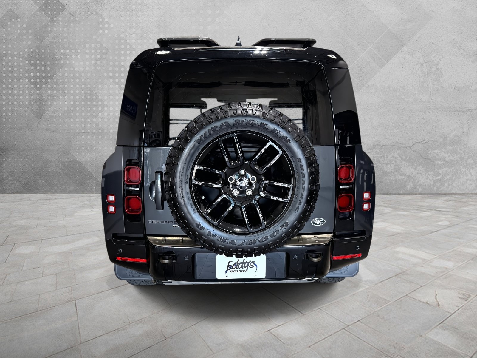 Used 2023 Land Rover Defender 130 X-Dynamic SE AWD/4WD image 5