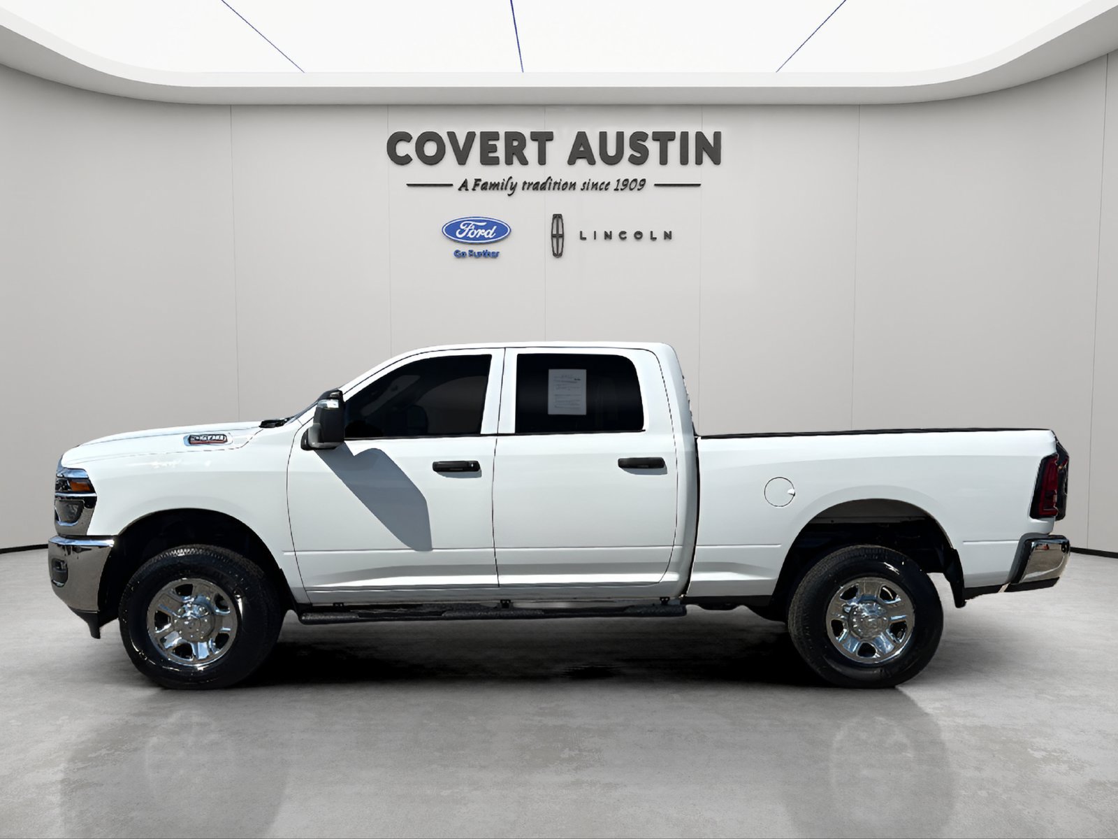 Used 2026 RAM 2500 Tradesman w/ Chrome Appearance Group AWD/4WD image 2