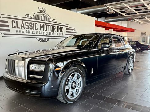 Used 2015 Rolls-Royce Phantom Sedan RWD image 4