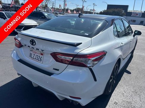 Used 2019 Toyota Camry XSE FWD image 8