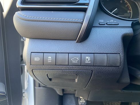 Used 2023 Toyota Camry SE image 15