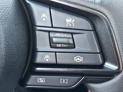 Certified 2025 Subaru Crosstrek 2.5i Limited w/ Crosstrek Mirror Package image 17