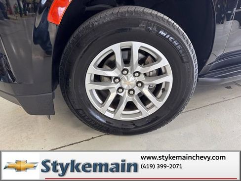 Used 2024 Chevrolet Suburban LS image 46