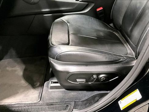 Used 2023 Jeep Grand Cherokee Limited w/ Luxury Tech Group II image 19